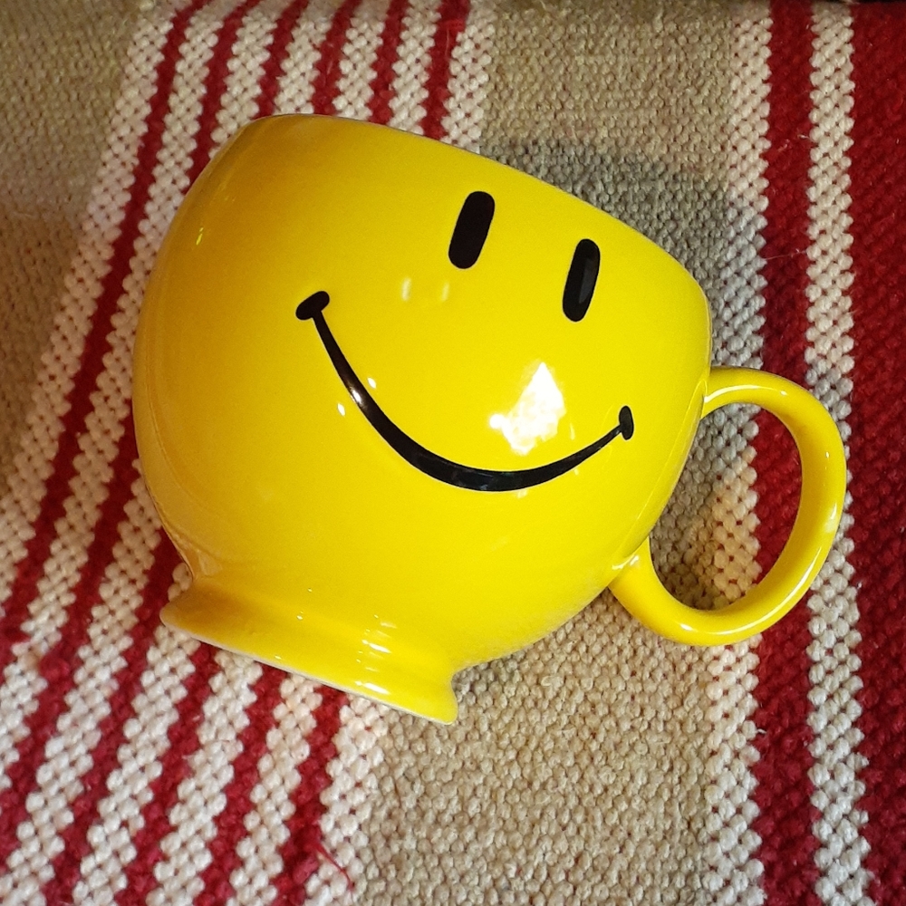 Smiley Face Telaflora Capuchino Mug